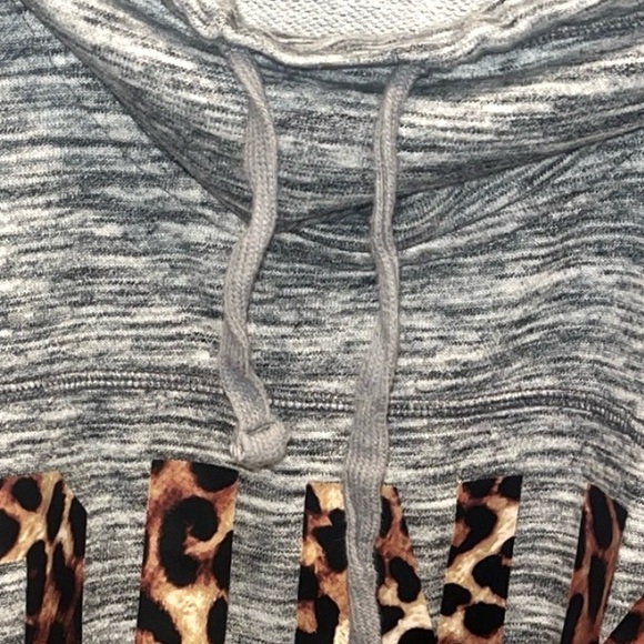 Victoria's Secret PINK Leopard Cowl Neck Pullover Marl Gray Logo NWOT - Picture 3 of 8